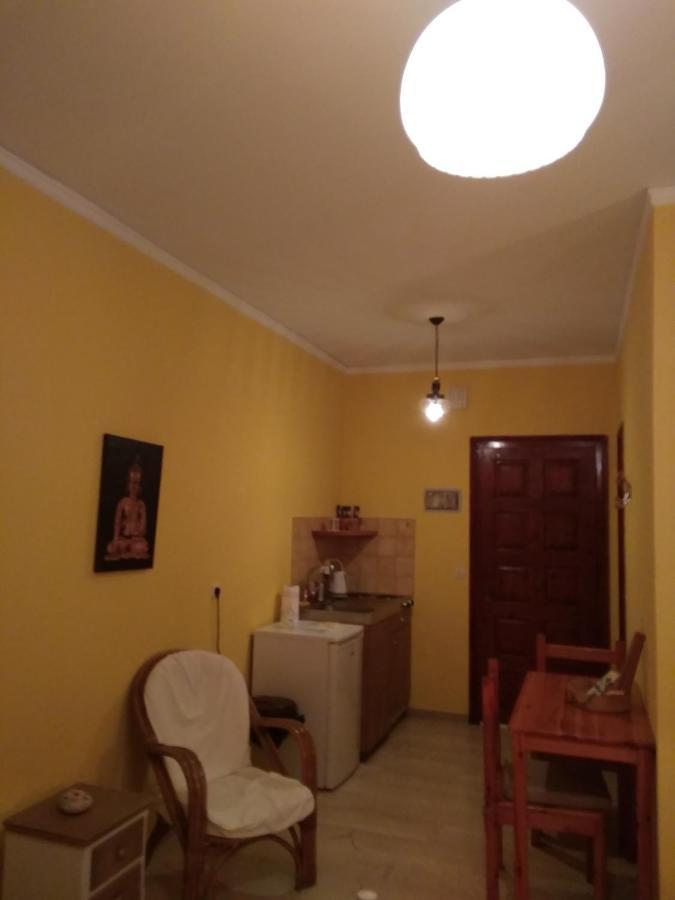 Spiti Mitsis * Arillas (Corfu)
